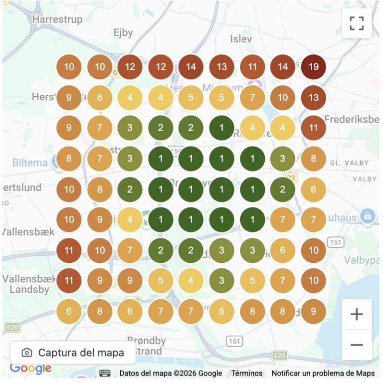 Resultado de posicionamiento local en Google Maps para empresa de mantenimiento de edificios en Copenhague tras servicio de SEO Local de Smart Marketing.