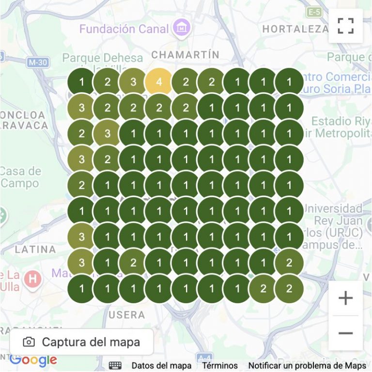 Resultado de posicionamiento local en Google Maps para clínica de nutrición en Madrid tras servicio de SEO Local.